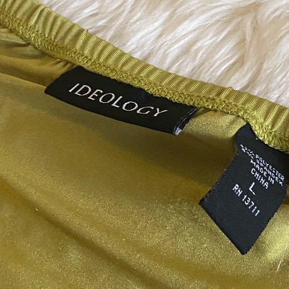 Ideology Apple Green Pleated Cami, Large - Picture 2 of 6